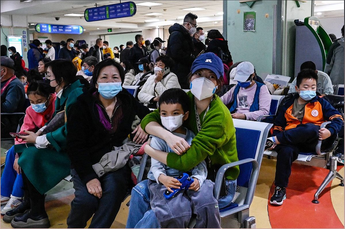 Boosting Winter Health: China Urges Increase in Fever Clinics - 784943106