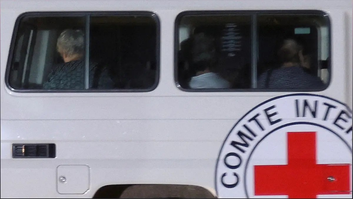 First Hostages Released After Israel-Hamas Truce Begins - -1518571400