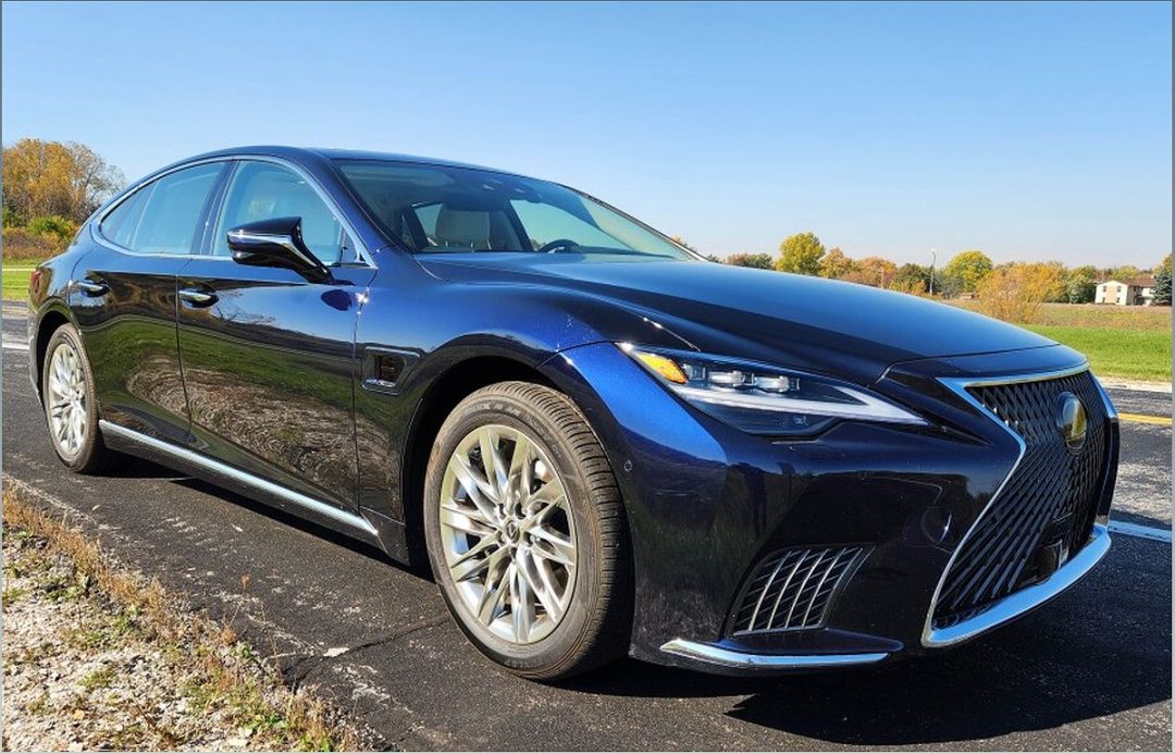 The Luxurious Lexus LS 500h: A Closer Look at Perfection - -817716037