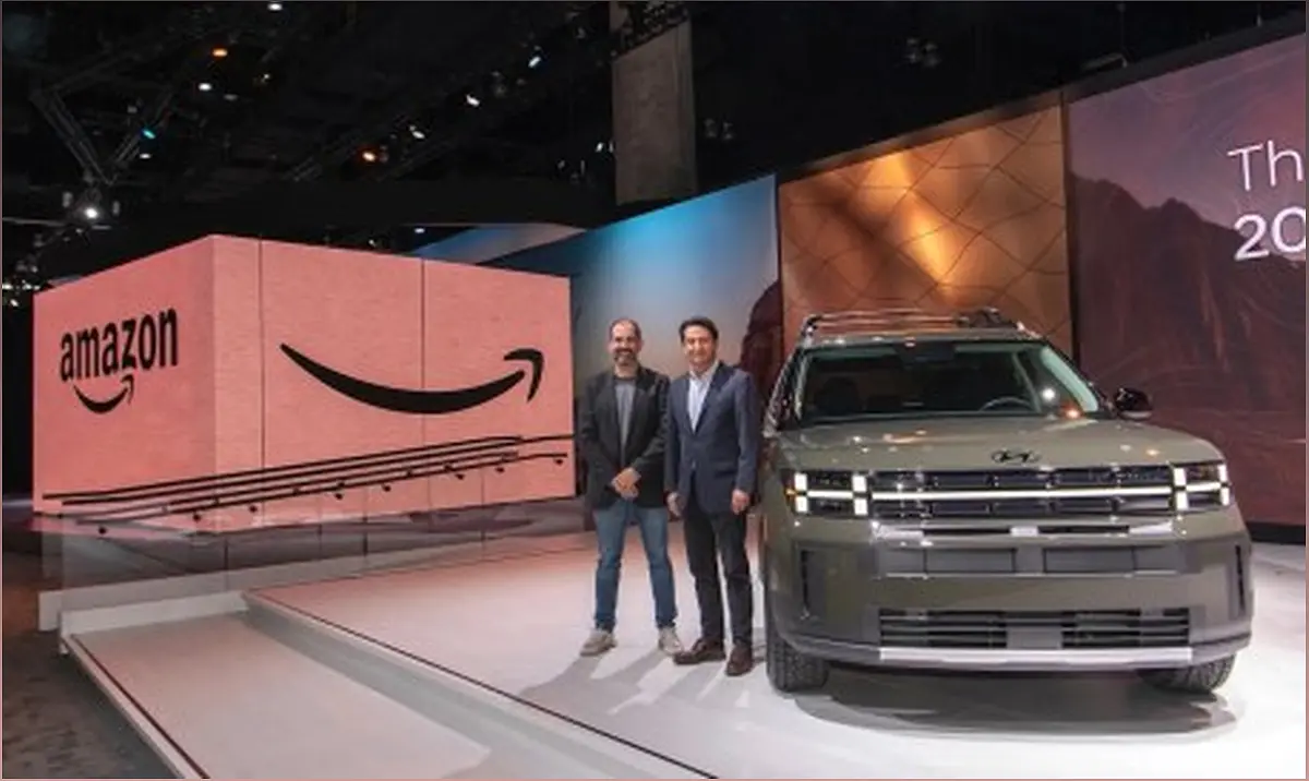 Revolutionizing Automotive Retail: Amazon and Walmart's Different Strategies - -680617458