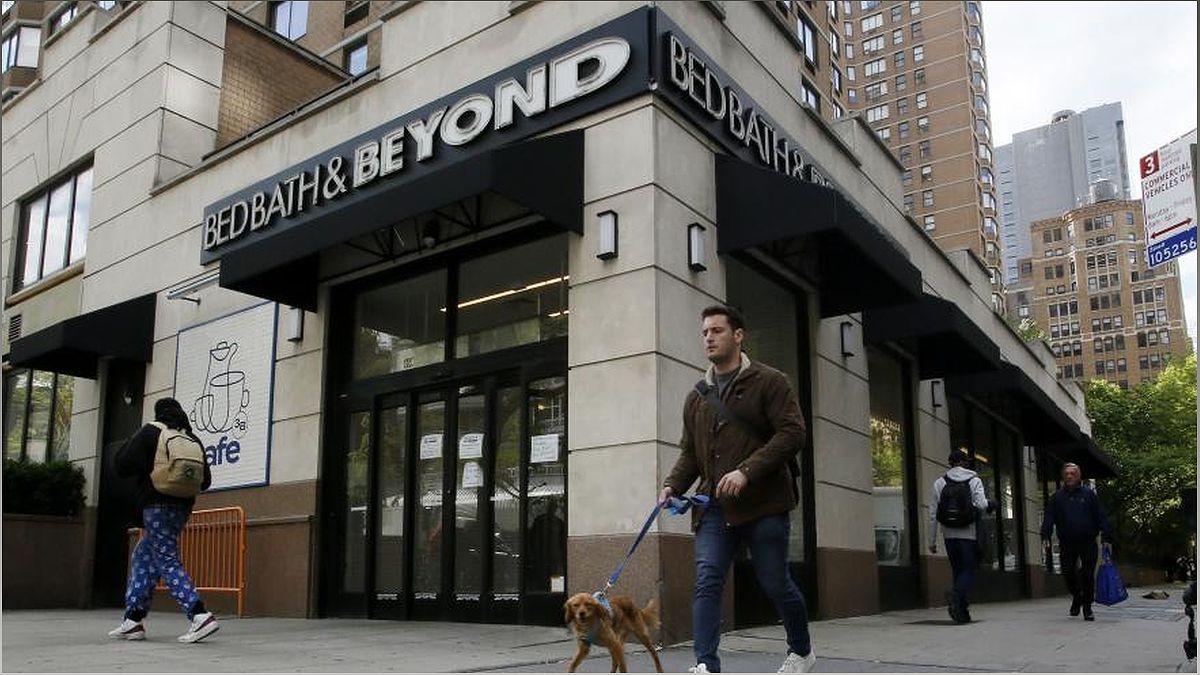 The Rise of Empty Bed Bath & Beyond Stores: A Golden Opportunity for Retailers - -1237900258