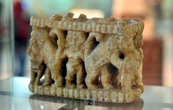 Sculptured vase depicting Gilgamesh wrestling two bulls from the Shara temple at Tell Agrab, Diyala Region, Iraq. Gilgamesh was included in the Sumerian King List. (Osama Shukir Muhammed Amin / CC BY-SA 4.0)