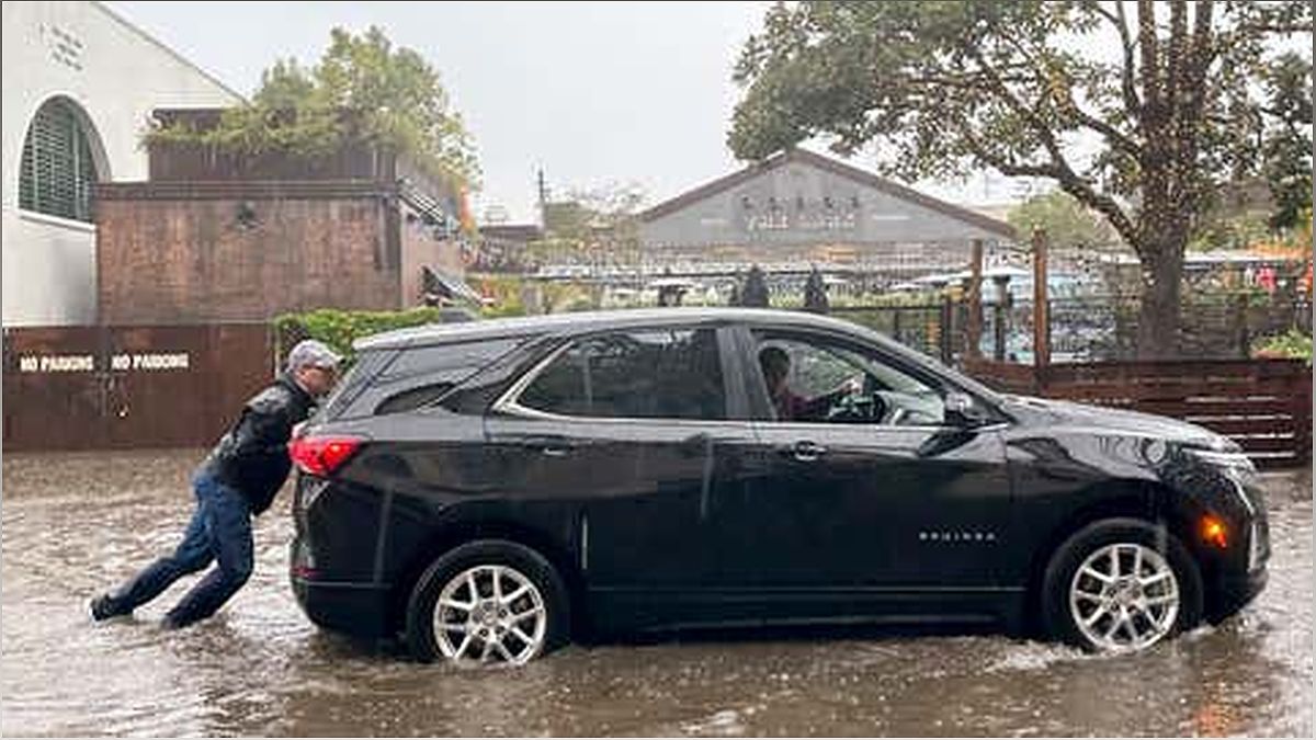 Southern California Heavy Rains and Flooding: Evacuations and Impacts - 880131839