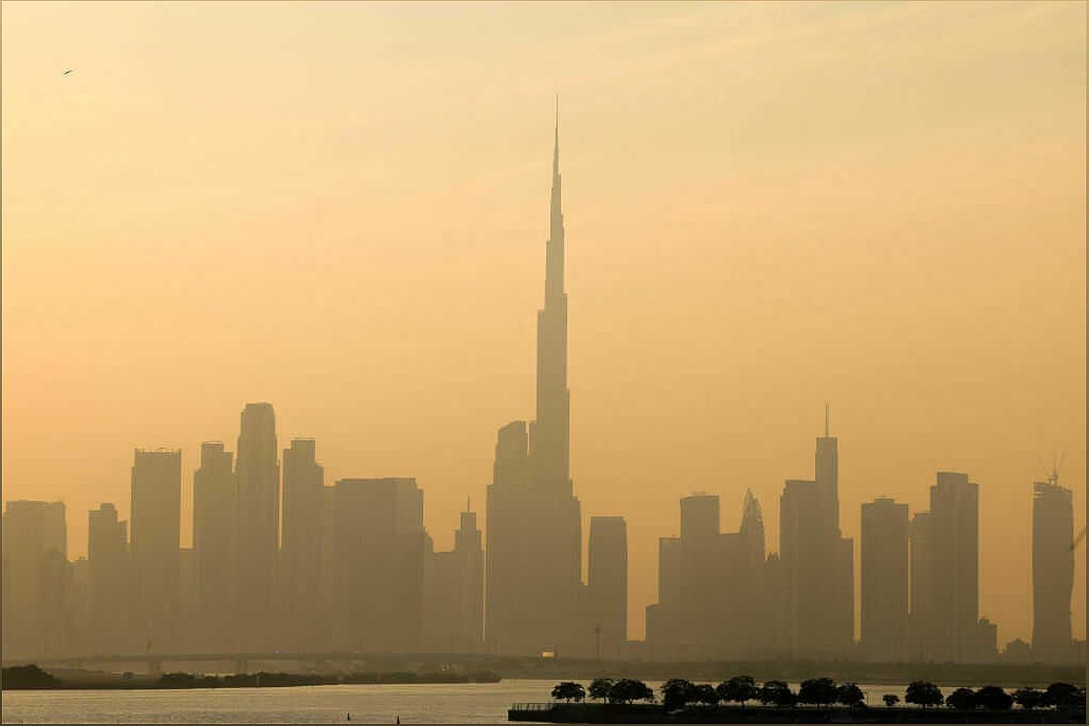 The Impact of Fossil Fuel Industry on Air Pollution in the UAE - 2090858642