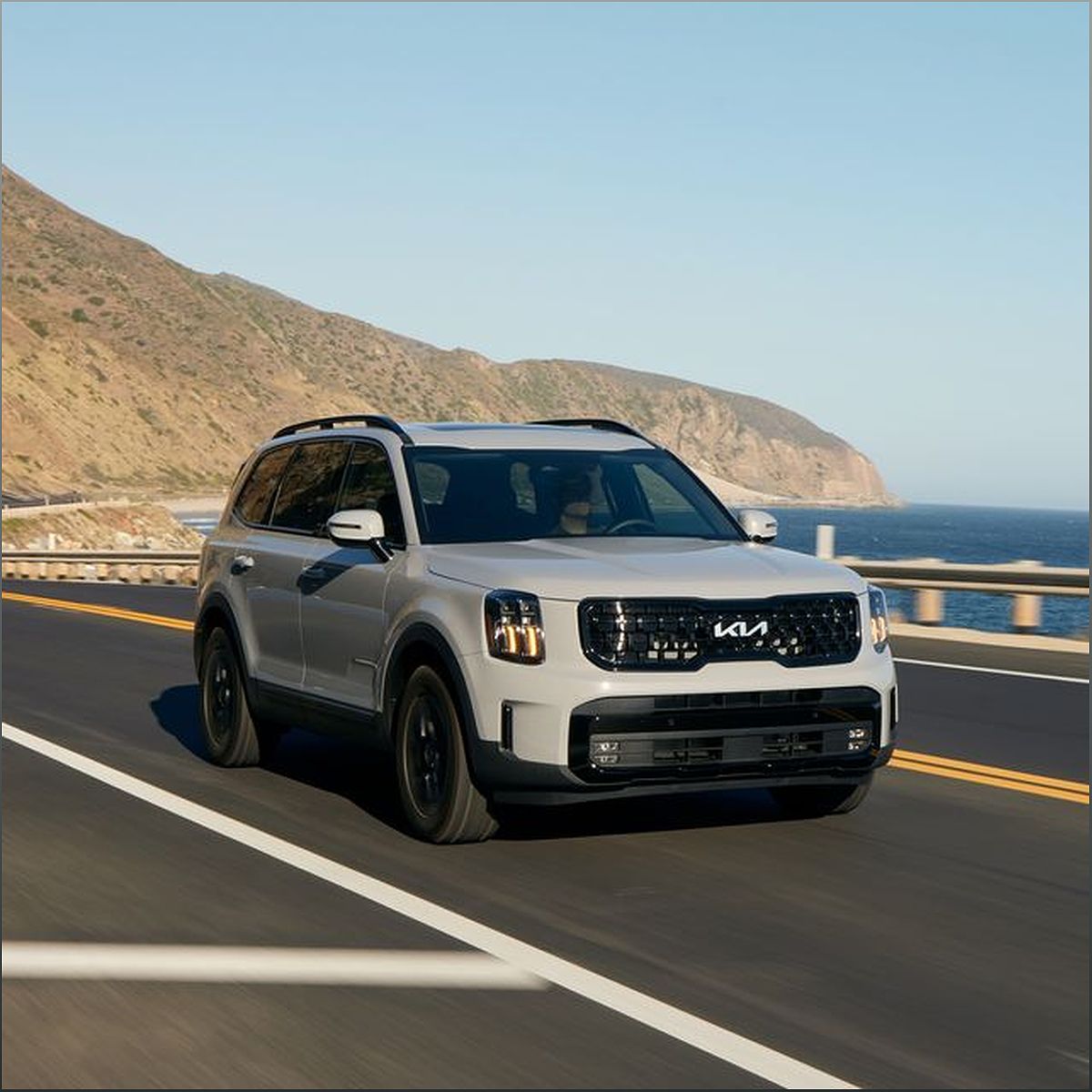 The Kia Telluride: A Perfect Blend of Luxury and Affordability - -2014042567