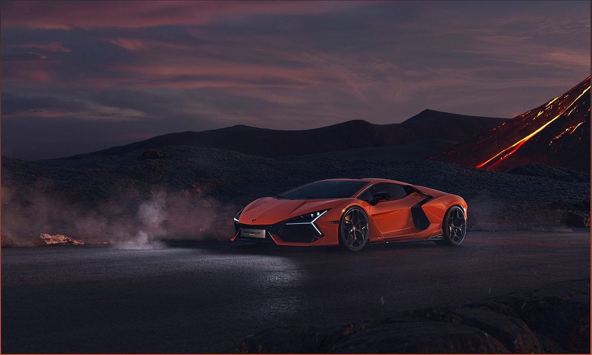 The Lamborghini Revuelto: A Game-Changing PHEV Supercar - -1506627310